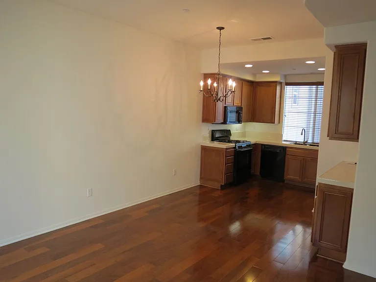 641 Hatfield Dr — Photo 11