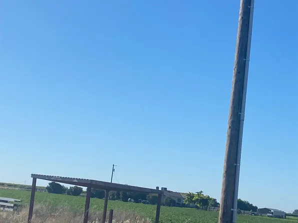 Elgien Ave, Dos Palos, CA 93620