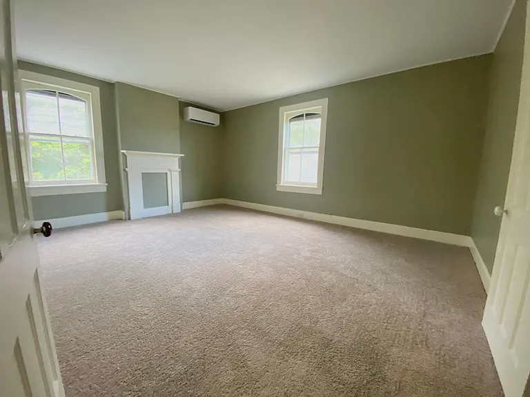 95 Wurts St #2 — Photo 15