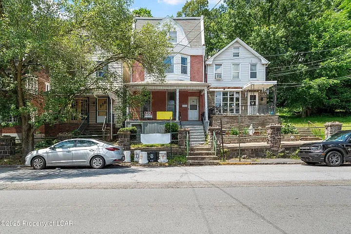 314 N Main St photo 1