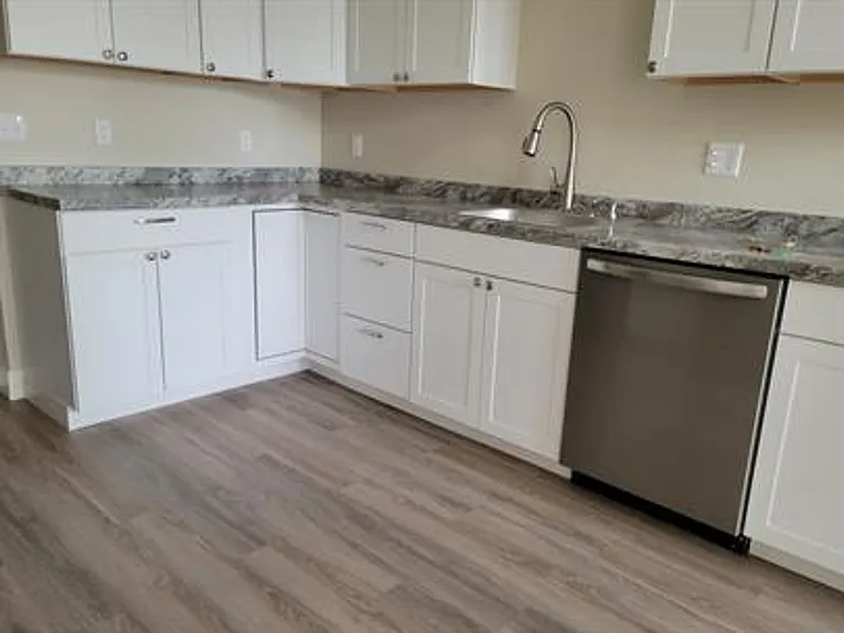 314 S Excelsior Ave — Photo 8