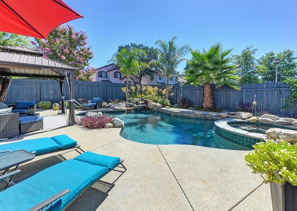 1st image of 4901 Brittany Ct