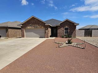 220 Almond Tree Ln, Clovis, NM 88101