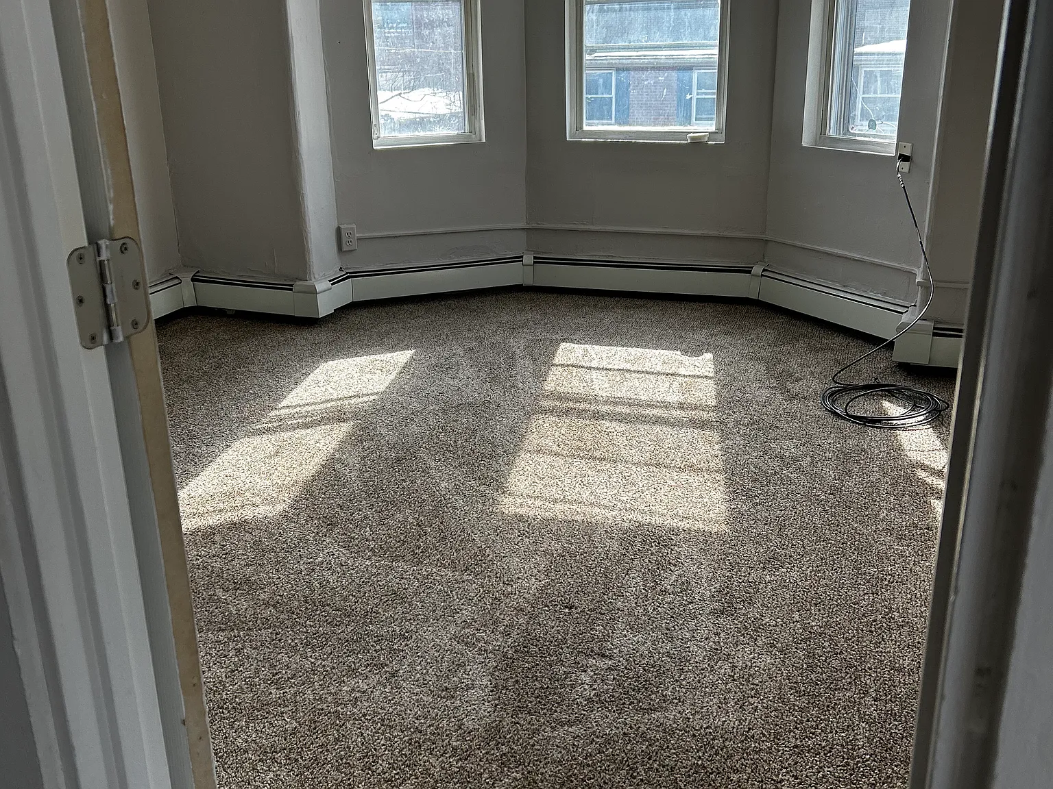 2 bed, $1,050 — Photo 2