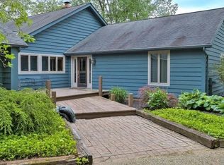 446 Rocky Hollow Dr, Medina, OH 44256