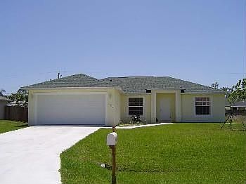1st image of 622 SE Tanner Ave