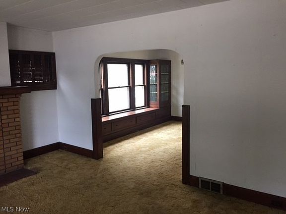5th image of 3376-3378 W 105th St