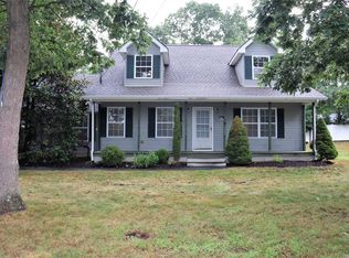 36A Miller Ave, EAST MORICHES, NY 11940