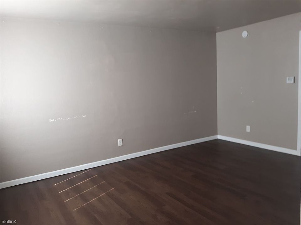 1st image of 275 Medford St