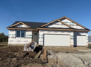 2412 Spruce St, Granger, IA 50109