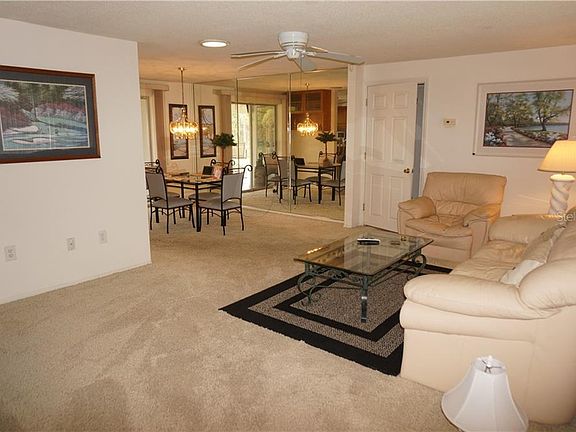 4th image of 146 Barre Dr NW