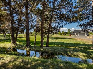 6635 SW 61st St, Redmond, OR 97756