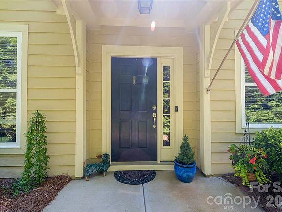 4th image of 4004 La Crema Dr