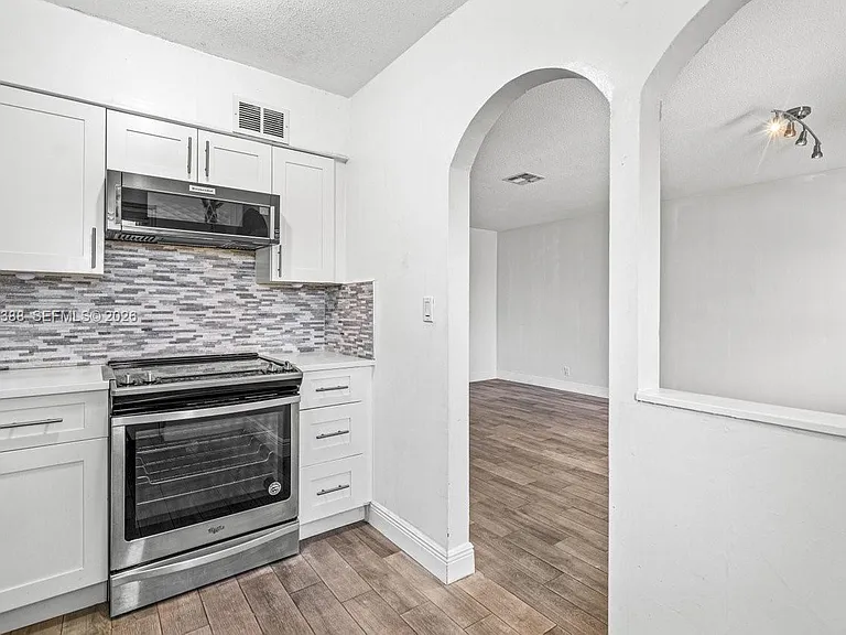 260 NW 19th St #26 — Photo 2
