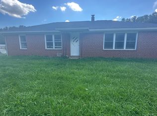 529 Mills Gap Rd, Arden, NC 28704