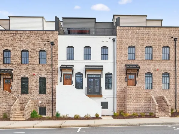 4812 Moonview Ln, Sugar Hill, GA 30518