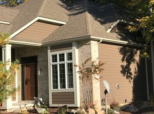 6076 Brookstone Ln, Grand Blanc, MI 48439