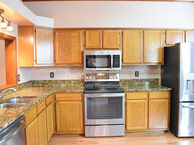 310 Cobb Island Ct — Photo 20