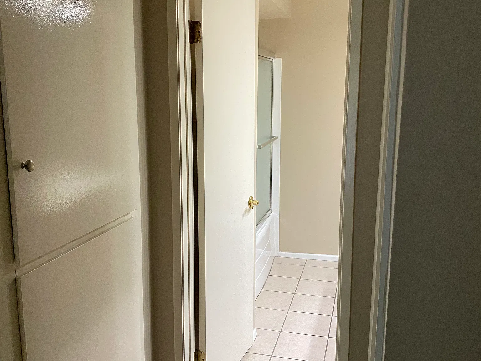 2 bed, 1028 sqft, $3,200 — Photo 1