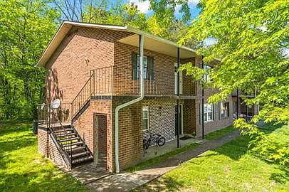 111 Raintree Ln #C — Photo 7