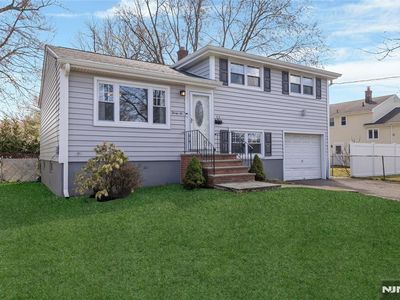 36 Cedar Dr, Rochelle Park, NJ, 07662