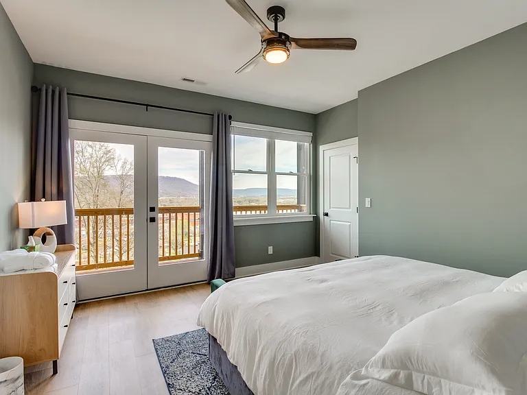 406 Dempsey Ln — Photo 18