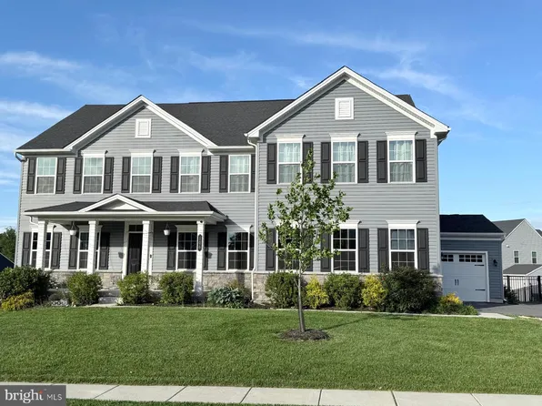 106 Cardinal Ct, Avondale, PA 19311