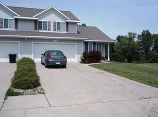1576 Alamosa Trl, Green Bay, WI 54313