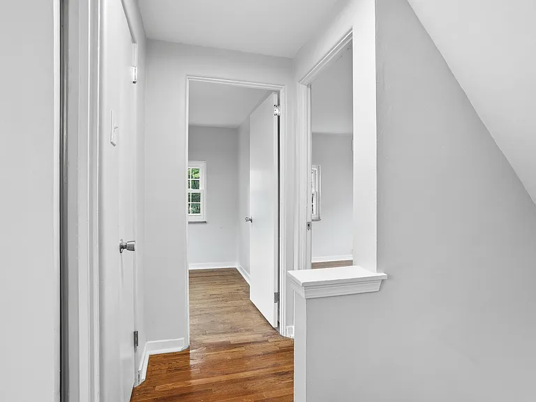951 Rita Dr — Photo 15
