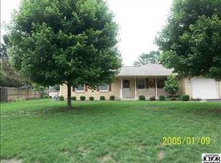 589 Camelot Dr, Seymour, IN