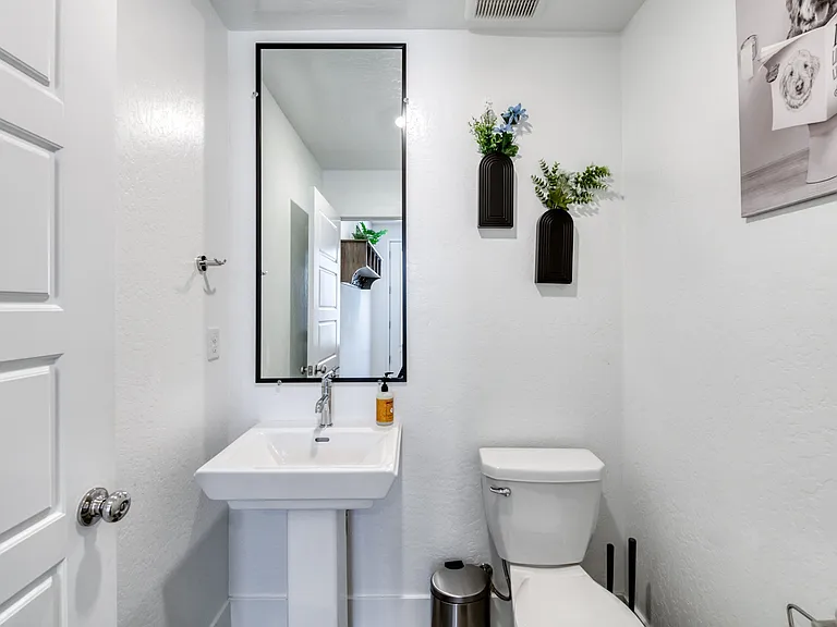 2833 E Teaberry Dr — Photo 38