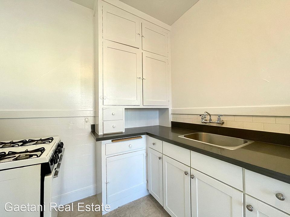 1st image of 2045 Cabrillo St APT 3
