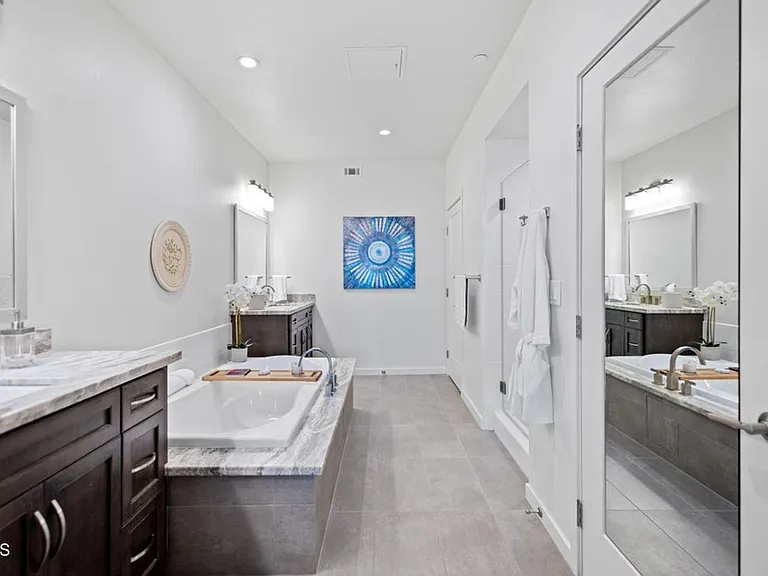4008 Tradewinds Dr — Photo 26