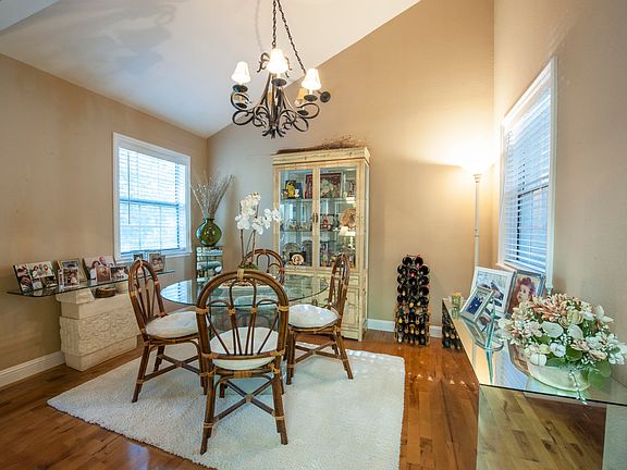 5th image of 7638 Hollister Ave Unit 368