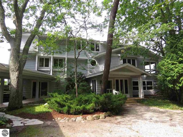 Frankfort Mi Luxury Homes For Sale 38 Homes Zillow