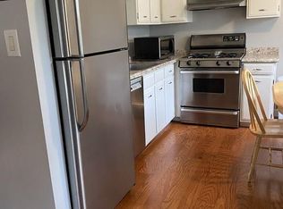 70 Farrwood Ave APT 9, North Andover, MA 01845