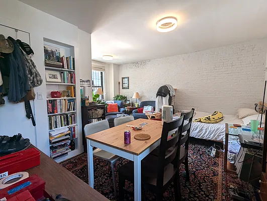 Rented by Manhattan Spaces | media 14