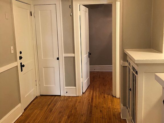4th image of 1703 Ashland Ave APT 3