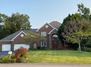 7852 Ashwood Dr SE, Ada, MI 49301