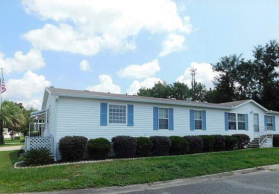 2nd image of 3323 NE 14th St Lot D1
