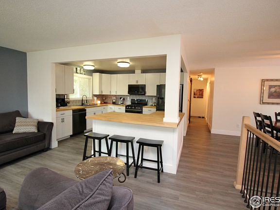 5th image of 727 41st Ave