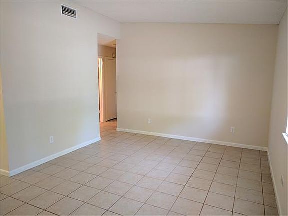 4th image of 1811 Teton Dr #B
