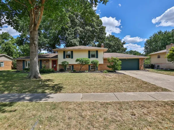 5326 W Dalton Dr, Fairfield, OH 45014