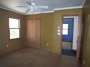 2nd image of 9 Hotchkiss Ln