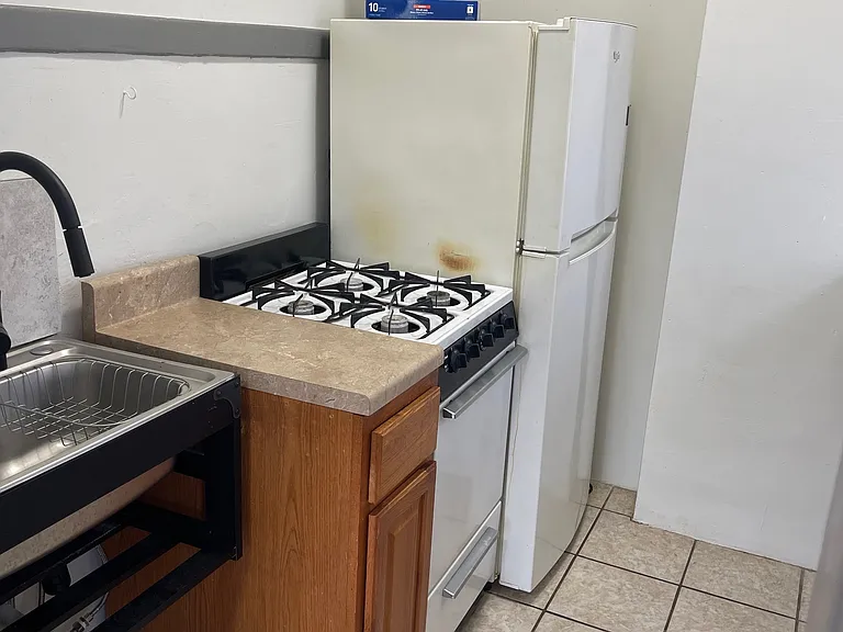 1247 C St #C2 — Photo 7