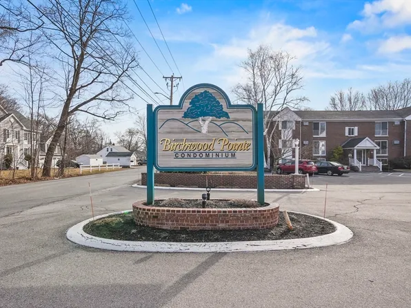 2 Birchwood Point #201, Amesbury, MA 01913