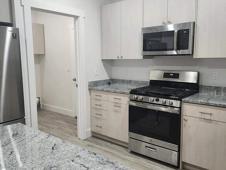 1027 Frank Henry Rd — Photo 15