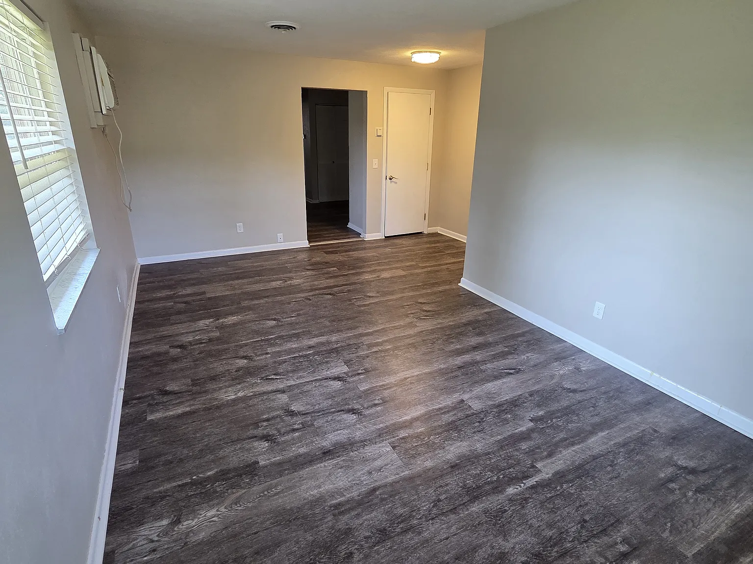 1 bed, 725 sqft, $900 — Photo 4