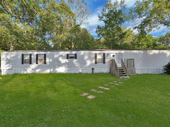 307 Meeker St, Crosby, TX 77532