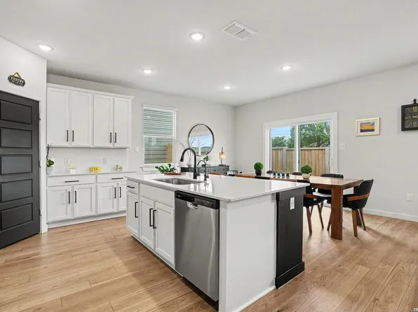 5935 W Hausman #46, San Antonio, TX 78249